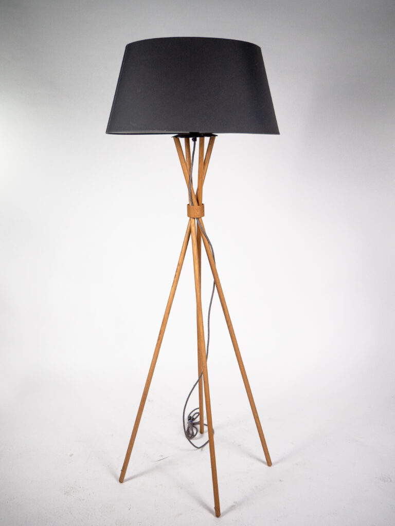 Lampa Wood