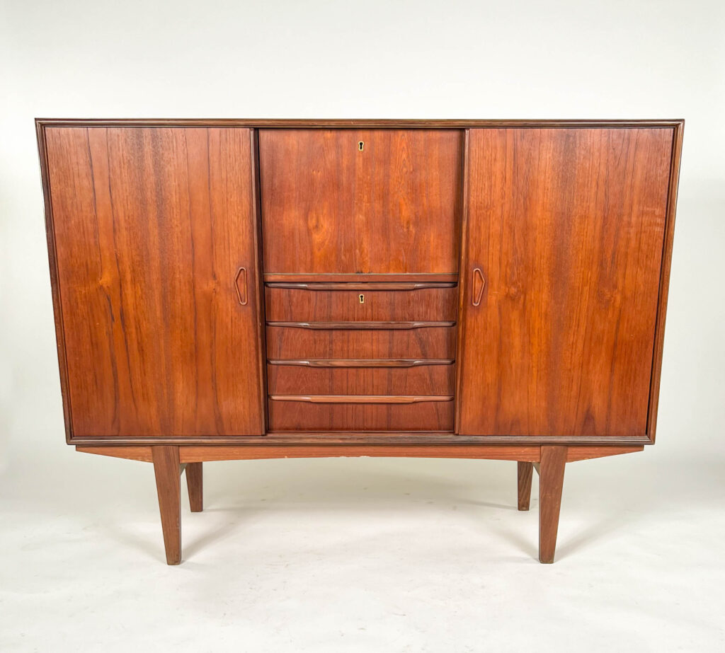 Highboard tekowy